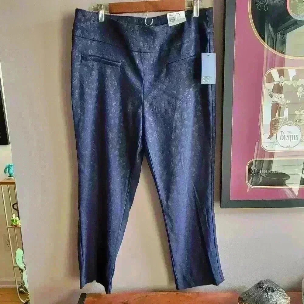 NEW Crown & Ivy Women's Ankle Pants Size 14P Navy Blue